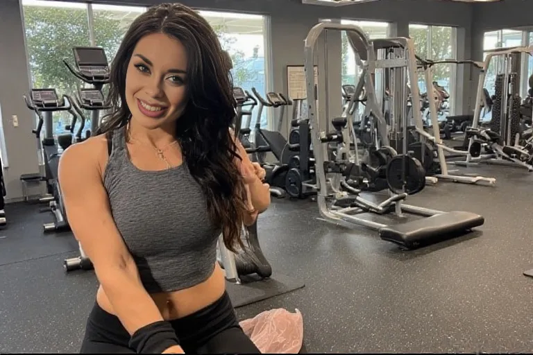 Kim's Quit Smoking Hypnosis: How to Quit Smoking in the next 30 days. 2 lararecommendsquitsmokinghypnosis